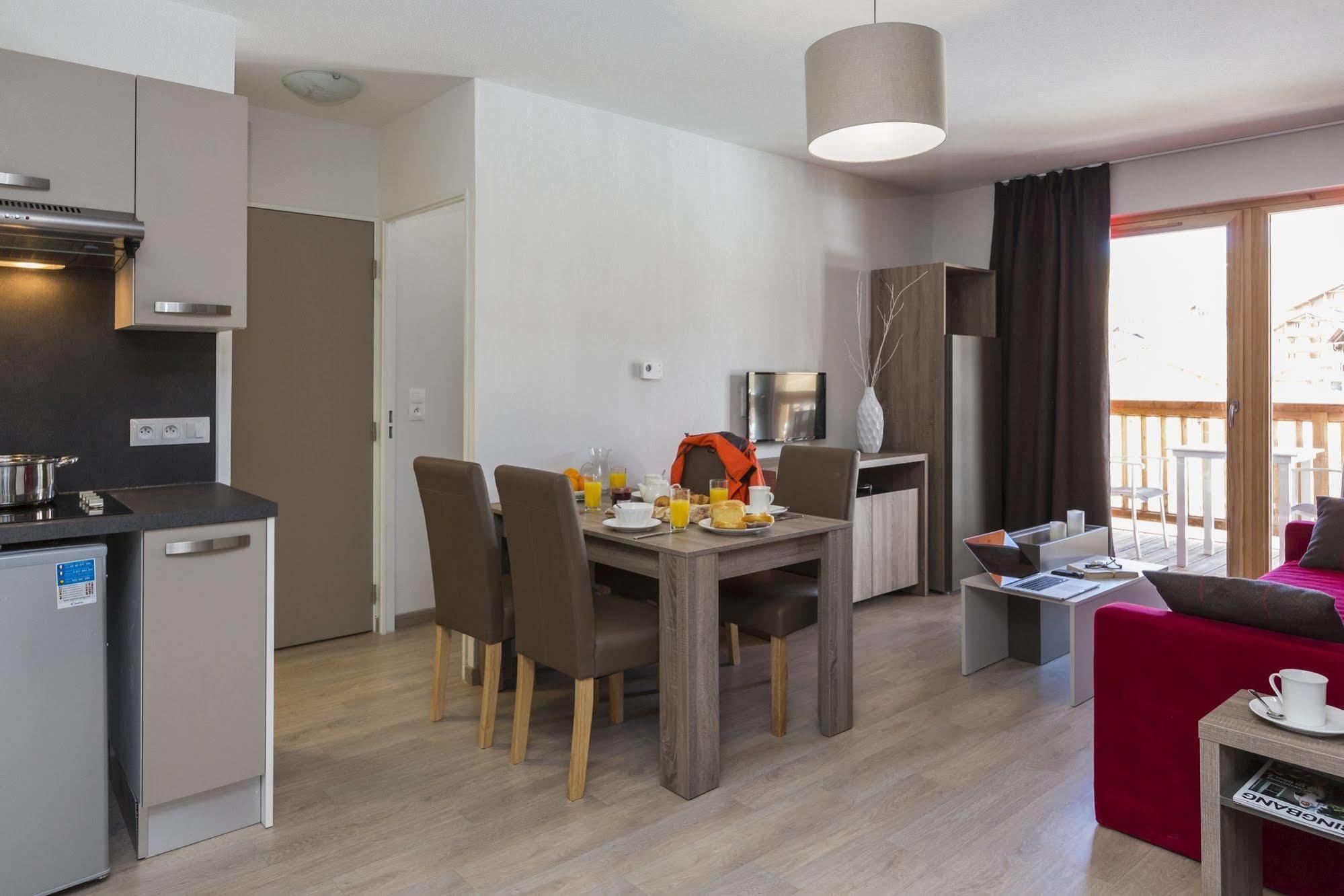 Residence Prestige Odalys Front De Neige La Plagne Exteriör bild